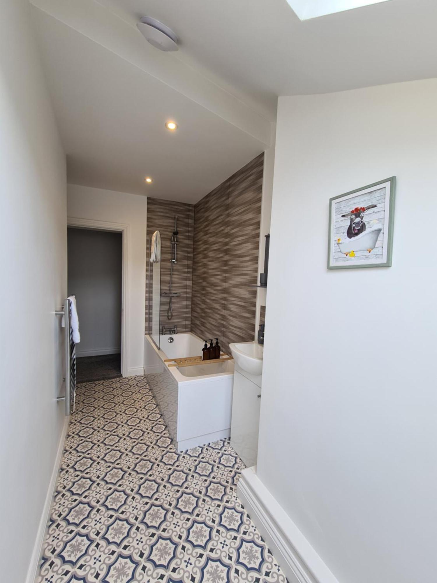 Modern River View Mytholmroyd Apartment Exterior photo
