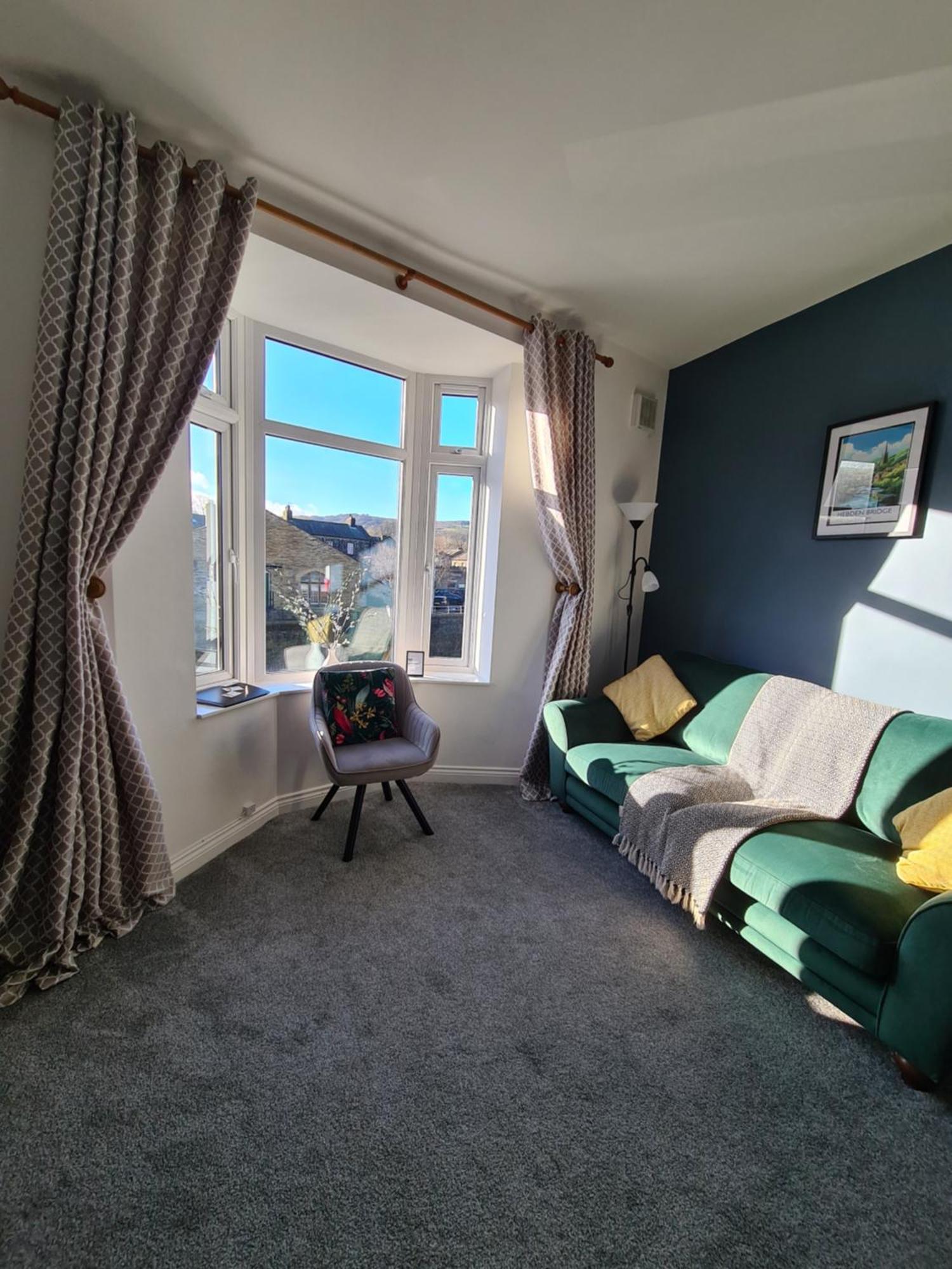 Modern River View Mytholmroyd Apartment Exterior photo